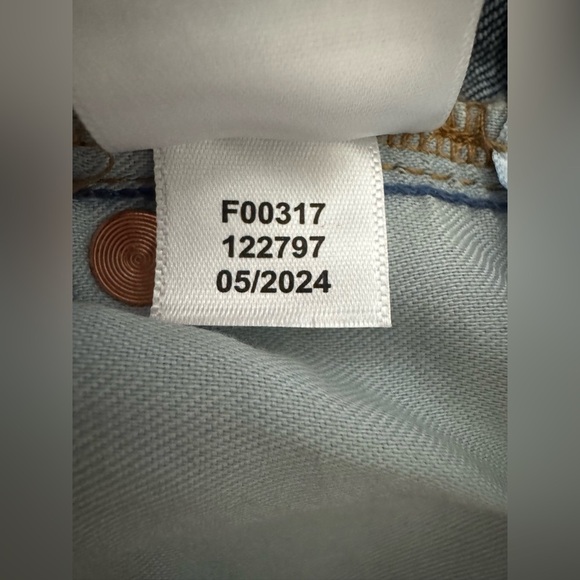 Lucky Brand 223 Straight Leg Jeans Men’s 33x30 Blue Medium Wash Whiskered - Picture 8 of 13